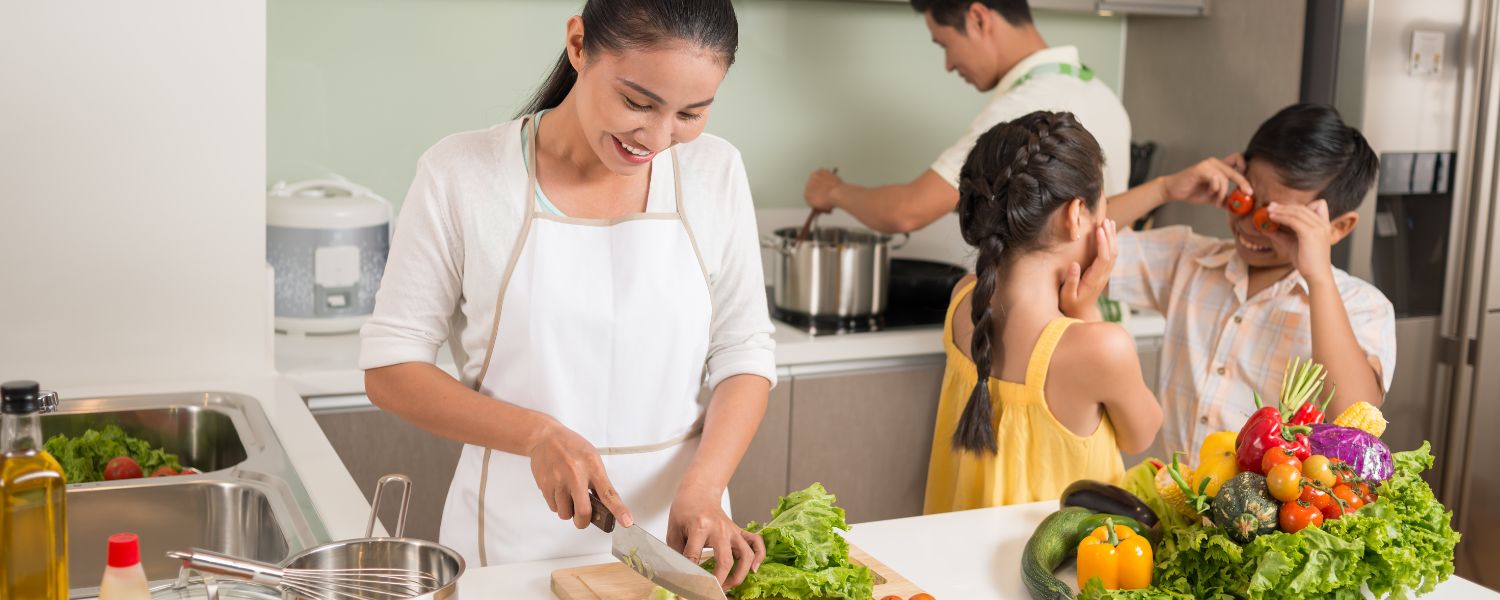 Participate in Family Cooking